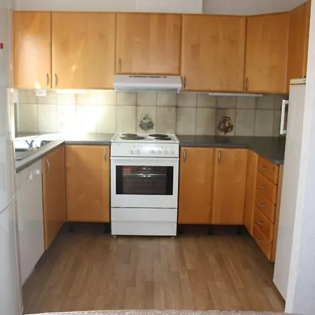 14 B Holiday home *