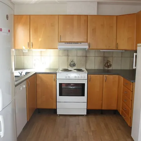 14 B Holiday home *